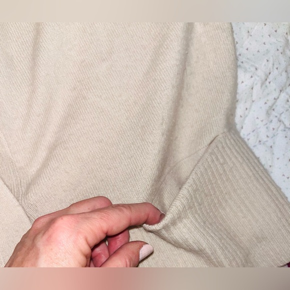 VINCE Wool Cashmere Cardigan Sweater Sz M - Picture 5 of 9